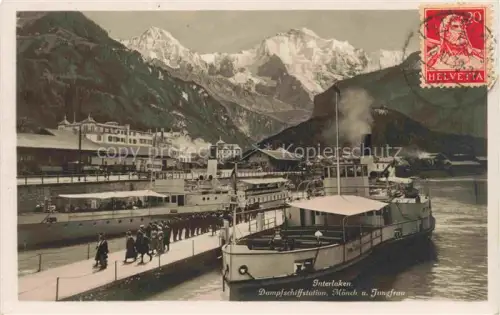 AK / Ansichtskarte INTERLAKEN BE Dampfschiffstation Moench Jungfrau Dampfschiff Brienzersee Passanten Bergpanorama