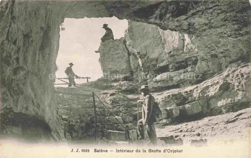 AK / Ansichtskarte Le Saleve 74 Haute-Savoie Grotte-d Orjobet Salève Hoehle Wanderer Felsentor