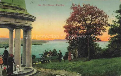 AK / Ansichtskarte Biel Bienne BE Pavillon Bielersee See Aussicht Abendrot Besucher Saeulen Park Baeume
