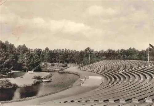AK / Ansichtskarte Wiesmoor Aurich Niedersachsen Freilichtbuehne Amphitheater Tribuene Teich Boot Wald Ostfriesland