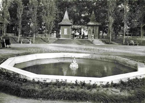 AK / Ansichtskarte Sosto NYIREGYHAZA HU Strandfuerd?-Sóstó Eingang Brunnen Park Baeume Pavilion Badeanlage