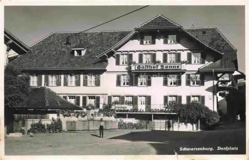 AK / Ansichtskarte Schwarzenburg BE Dorfplatz