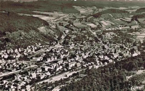 AK / Ansichtskarte Mosbach Baden Neckar-Odenwald-Kreis BW Fliegeraufnahme Bahnhof Tal Stadtpanorama Wald Huegel Haeuser