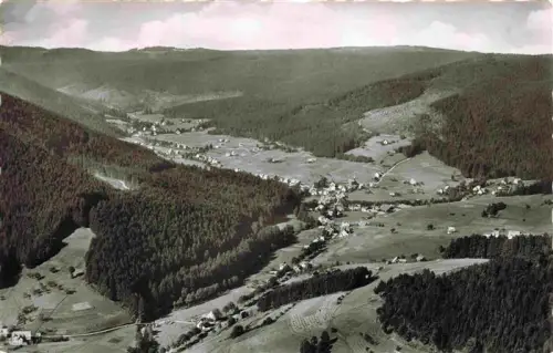 AK / Ansichtskarte Obertal Schwarzwald Baiersbronn Freudenstadt BW Schwarzwald Tal Wald Baiersbronn Wintersportplatz Luftkurort Dorf