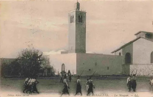 AK / Ansichtskarte La Goulette  Tunesie La-Mosquee Moschee Minarett Einheimische Strasse