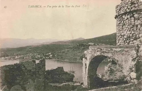 AK / Ansichtskarte Tabarka Tabarca Tunesie Tour-du-Fort Festungsruine Bucht Hafen Segelschiff Bergpanorama
