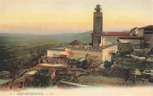 AK / Ansichtskarte Sidi-Boumedine Tunesie Moschee Minarett Ruinen Haeuser Tal Berglandschaft Felsplateau
