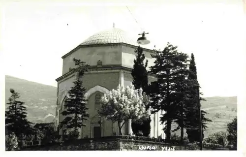 AK / Ansichtskarte Bursa Brousse TK Yesil-Cami Gruene-Moschee Kuppel Kuppelbau Baeume Berge Moschee