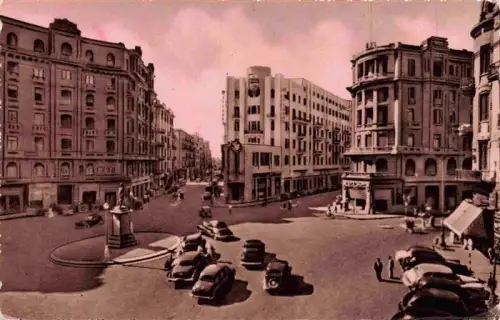 AK / Ansichtskarte CAIRO  Kairo Caire Egypt Midan-Soliman-Pasha Platz Autos Gruenderzeitgebaeude Strassenszene Geschaefte Denkmal