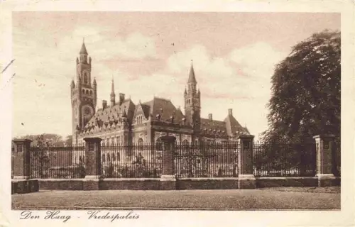 AK / Ansichtskarte DEN HAAG La Haye NL Vredespaleis Friedenspalast Palace-of-Peace Zaun Turm Baeume
