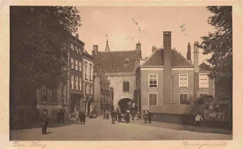AK / Ansichtskarte DEN HAAG La Haye NL Gevangenpoort Stadttor Strasse Passanten Tor historisch