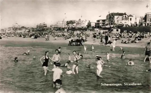 AK / Ansichtskarte SCHEVENINGEN Zuid-Holland NL Strandleben Strand Badende Kinder Meer Hotel Pferd