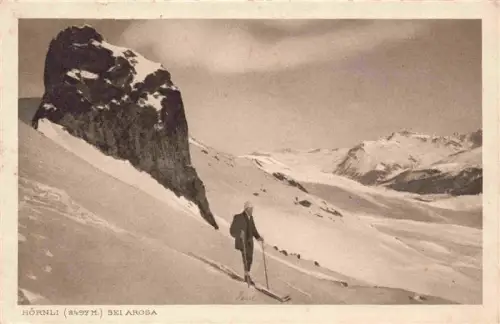AK / Ansichtskarte Hoernli 2497m Arosa GR Hoernli Skifahrer Winter Schnee Berglandschaft Felsen Alpengipfel