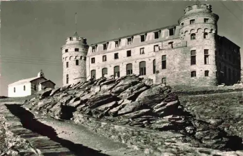 AK / Ansichtskarte Gornergrathotel Zermatt VS Kulm-Hotel Kapelle Gornergrat Felsen Berghotel Zermatt