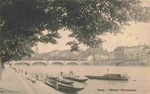 AK / Ansichtskarte BASEL BS Mittlere-Rheinbruecke Rhein Rheinufer Boote Stadtpanorama Muenster