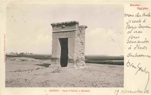 AK / Ansichtskarte Dendera Egypt Porte-d Adrien Dendera Tempel Haute-Egypte Ruinen Wueste Saeulentor