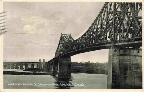 AK / Ansichtskarte MONTREAL  QUEBEC Canada St-Lawrence-River Bruecke Stahlbruecke Fluss Eisenbahnbruecke
