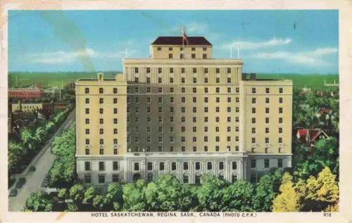 AK / Ansichtskarte Regina Saskatchewan Canada Hotel-Saskatchewan CPR Hochhaus Stadtansicht Baeume Autos