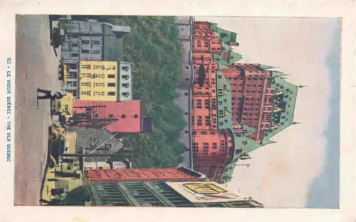 AK / Ansichtskarte QUEBEC-City Canada Chateau-Frontenac Vieux-Quebec Altstadt Strassenszene Autos Hotel