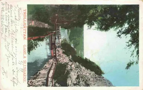 AK / Ansichtskarte Trollhaettan Sweden Gamla-Slussarne Schleuse Kanal Felsen Fluss Bruecke
