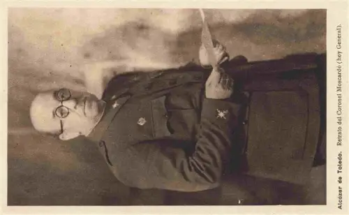 AK / Ansichtskarte TOLEDO Castilla-La Mancha ES Alcázar-de-Toledo Coronel-Moscardó Portraet Militaer Uniform Orden Brille