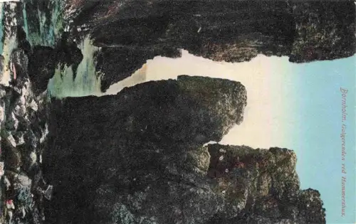 AK / Ansichtskarte Hammershus DK Galgerenden Hammershus Felsen Meer Felsspalte Kueste Steine Handkoloriert