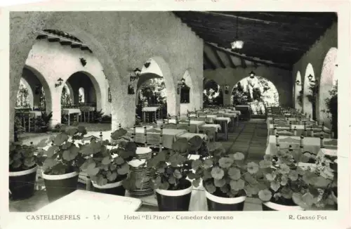 AK / Ansichtskarte Castelldefels BARCELONA Cataluna ES Hotel-El-Pino Comedor-de-verano Speisesaal Arkaden Topfpflanzen Tische