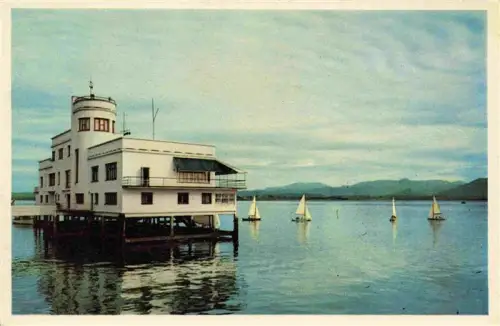 AK / Ansichtskarte SANTANDER Cantabria ES Club-Marítimo Seeclub Segelboote See Berge Pfahlbau Bootshaus