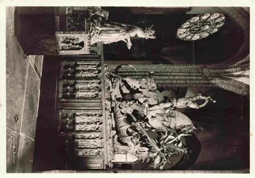 AK / Ansichtskarte STOCKHOLM  Sweden Storkyrkan St-Goeransmonumentet Bernt-Notke Skulptur Kircheninneres Rosettenfenster Gotik