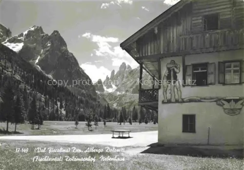 AK / Ansichtskarte Fischleinthal Val Fiscalina Suedtirol IT Dolomitenhof-Nebenhaus Albergo-Dolomiti Elfer Zwoelfer Val-Fiscalina Dolomiten Wandbild Bergpanorama