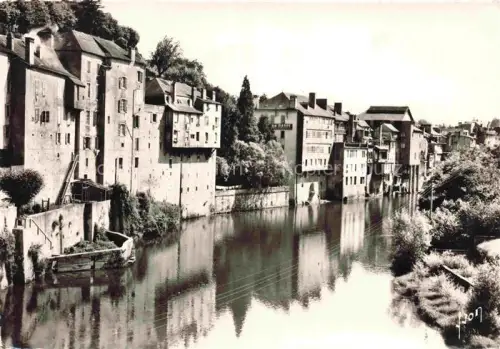 AK / Ansichtskarte Oloron-Sainte-Marie 64 Pyrenees-Atlantiques Gave-d Aspe Vieilles-maisons Fluss Altstadt Haeuser Spiegelung Haut-Béarn