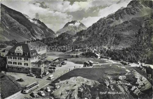 AK / Ansichtskarte Maloja GR Hotel-Maloja-Kulm Tal Berge Wald Autos Bergpass