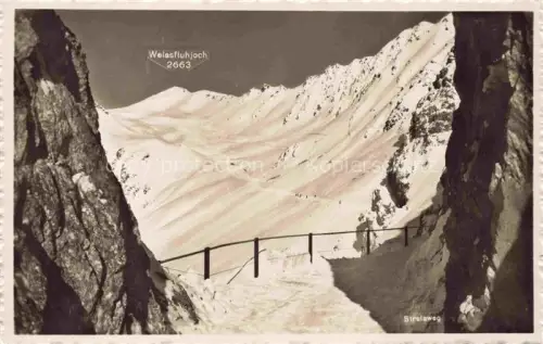 AK / Ansichtskarte Weissfluhjoch 2663m DAVOS GR Strelaweg Weissfluhjoch Strelapass Felsen Schnee Bergweg