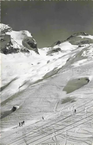 AK / Ansichtskarte Saas-Fee VISP VS Langefluh Feegletscher Gletscher Skifahrer Berge Schnee Skipiste