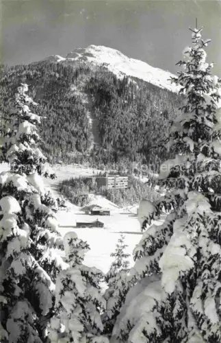 AK / Ansichtskarte DAVOS GR Sanatorium-Valbella Davos-Dorf Buehlenberg Winterlandschaft Schneetannen Wald Gebaeude