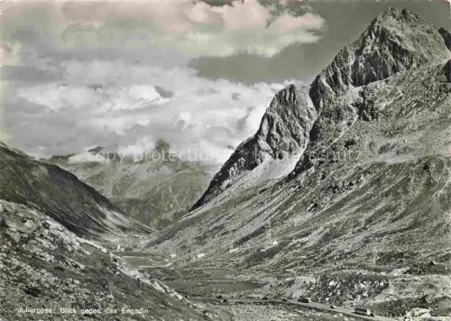 AK / Ansichtskarte Julier 2284m GR Julierpass Engadin Passstrasse Felsberge Hochgebirge Tal