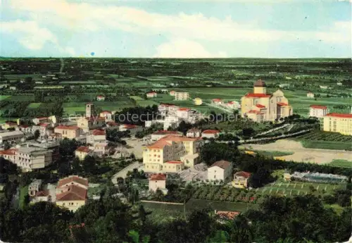 AK / Ansichtskarte Montegrotto Terme Padova Veneto IT Colle-di-Berta Kirche Ortschaft Huegel Felder Weinberge Baeume Villenviertel