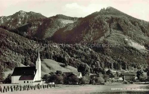 AK / Ansichtskarte Staudach-Egerndach Hochgern Kirche Berg Chiemgau Dorf Wiesen Wald Alpen