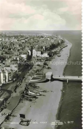 AK / Ansichtskarte Deal Kent Dover UK Strand Kueste Meer Pier Hafen Boote Haeuser Seepromenade