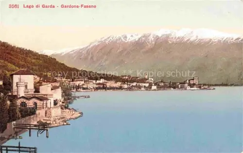 AK / Ansichtskarte Gardone Riviera di Garda Fasano Lombardia IT Lago-di-Garda Seeufer Villa Ortschaft Berge Schnee Handkoloriert