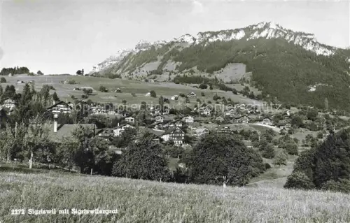 AK / Ansichtskarte Sigriswil BE Sigriswilergrat Bergdorf Wiesen Wald Haeuser Felsen Panorama