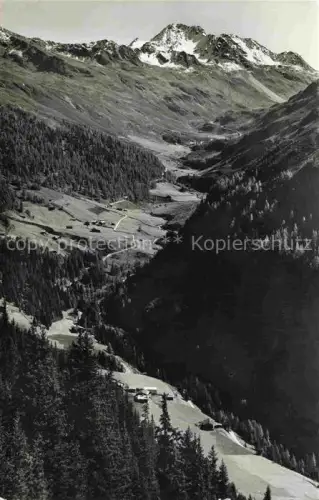 AK / Ansichtskarte Flueelapass 2383m Ospiz Fluela GR Flueelapass Tschuggen Flueela-Weisshorn Alpenrose Nordseite Tal Nadelwald Bergwiesen Alpenhuetten