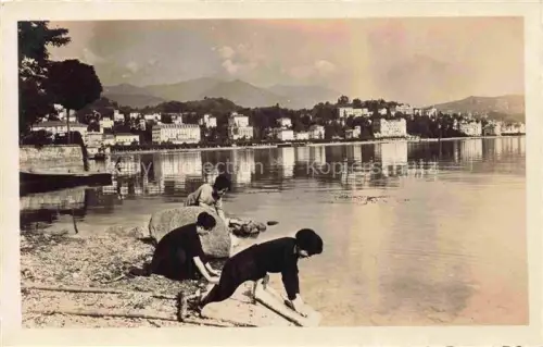 AK / Ansichtskarte LUGANO Lago di Lugano TI Luganersee Seepromenade Kinder Ufer Villen Bergkulisse Spiegelung Boot