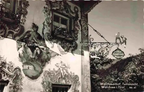 AK / Ansichtskarte Walchsee Tirol AT Walchseerhof Fassadenmalerei Wirtshaus-Schild Gasthof Jochsperwirt Figuren Wappen Rokoko