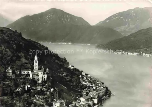 AK / Ansichtskarte Morcote Lago di Lugano TI Morcote Lago-di-Lugano Dorfansicht Kirchturm Weinberge Hangbebauung Berge Luftbild