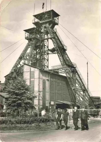 AK / Ansichtskarte OSTRAVA Maehrisch Ostrau CZ Dul-Petr-Bezruc Foerderturm Bergwerk Bergarbeiter Schachtanlage Industrieanlage