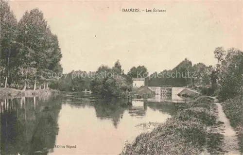 AK / Ansichtskarte Daours AMIENS 80 Somme Écluses Fluss Schleuse Baeume Haus Kanal