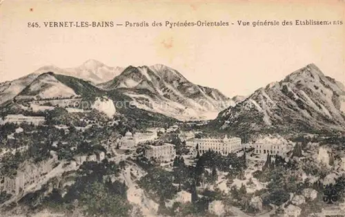 AK / Ansichtskarte Vernet-les-Bains Prades 66 Pyrenees-Orientales Etablissements-thermaux Kurgebaeude Berge Pyrenaeen Ortschaft Baeume