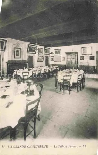 AK / Ansichtskarte Grande Chartreuse Saint-Pierre-de-Chartreuse GRENOBLE 38 Isere Salle-de-France Refektorium Speisesaal Tische Kamine Gemaelde Kloster
