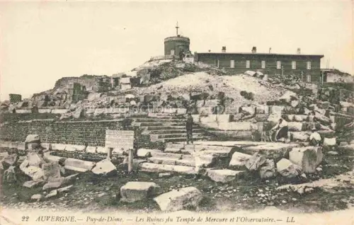 AK / Ansichtskarte Puy de Dome Le Clermont-Ferrand 63 Puy-de-Dome Temple-de-Mercure Ruinen Observatoire Gipfel Vulkan Steinquader Esel Treppe